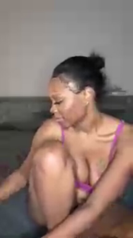 DreamyTif's Streamate show and profile