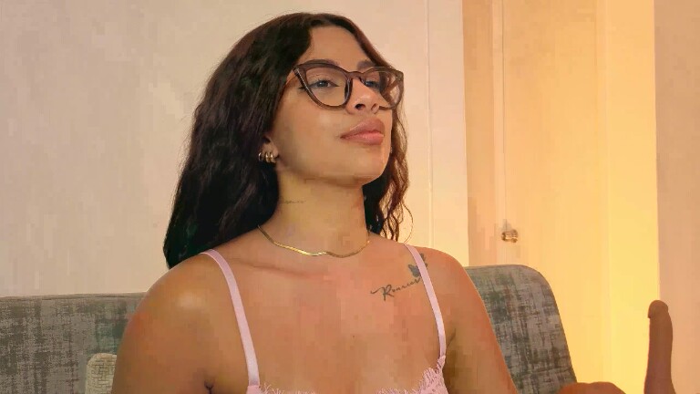 Clarckbella's Streamate show and profile