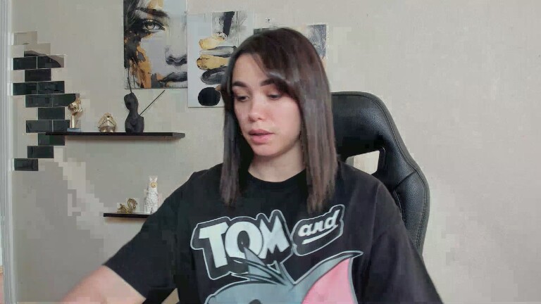 GlamNova's Streamate show and profile