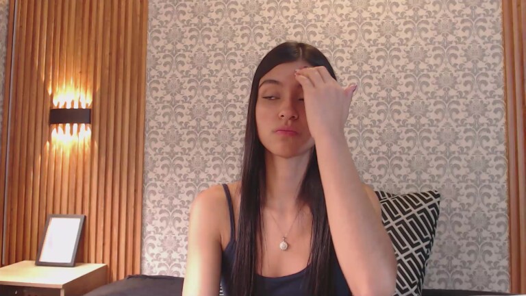 Charlotte_18's Streamate show and profile