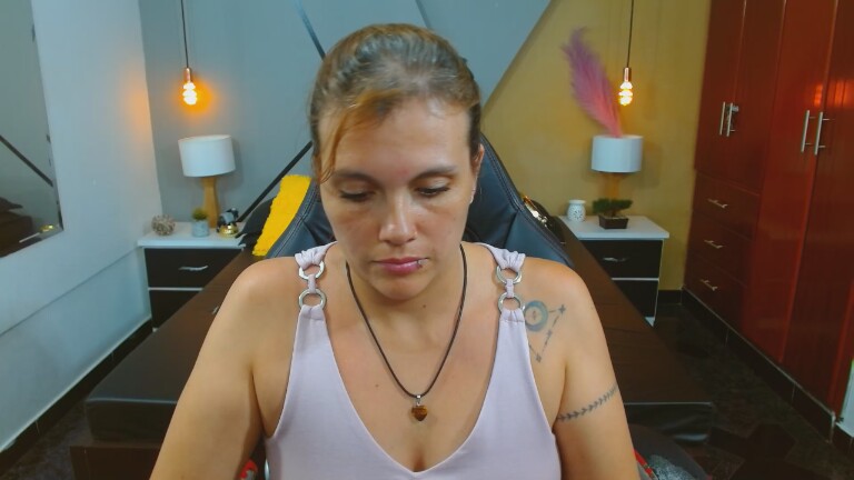 ConieMoss's Streamate show and profile