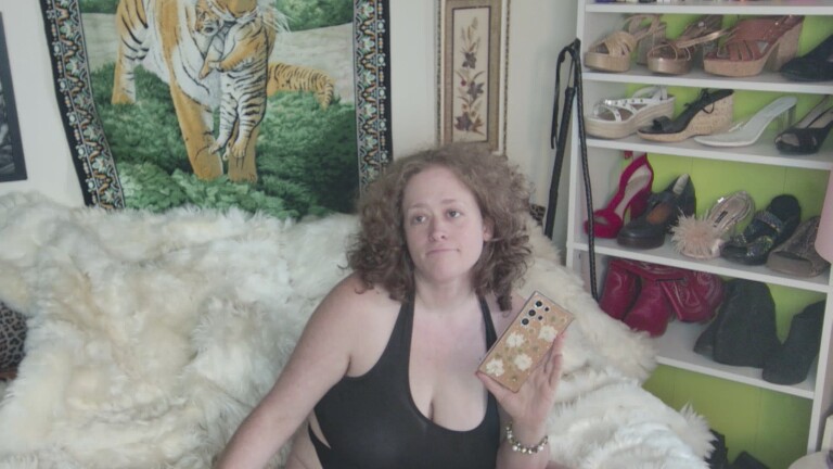 ArieLabai's Streamate show and profile