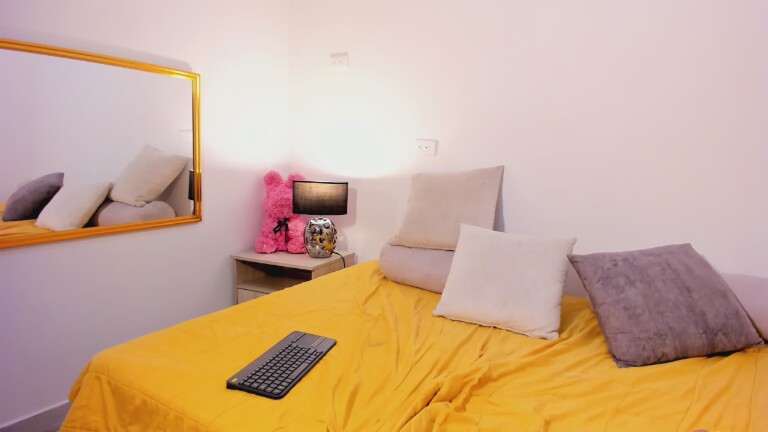 Lia_22's Streamate show and profile