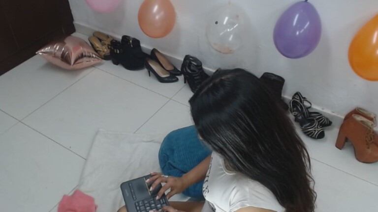 LunaDumont's Streamate show and profile