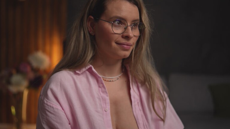 BrandyWhitee's Streamate show and profile