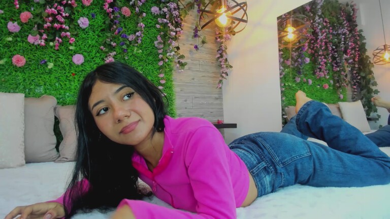 SofiaJackzon's Streamate show and profile