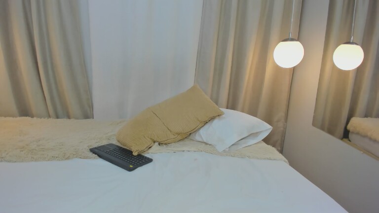 Aly_Brownn's Streamate show and profile