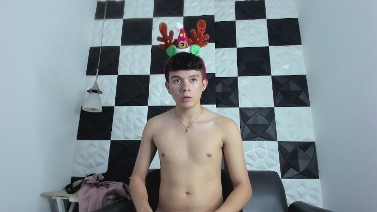 AndyFame19's Streamate show and profile