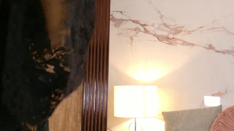 SaraThoompson's Streamate show and profile