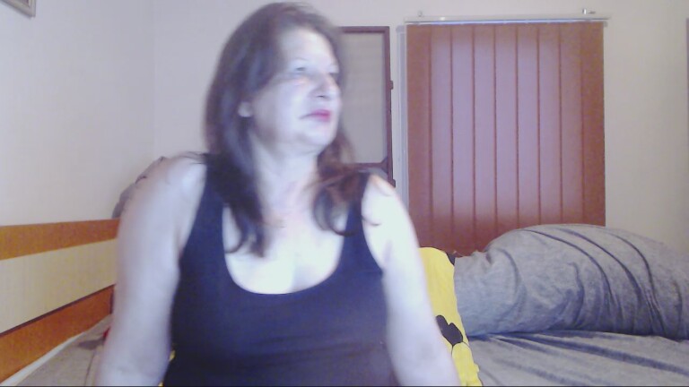 ExtasyMature's Streamate show and profile