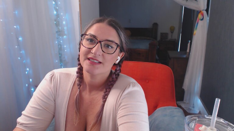 PoppyPrynne's Streamate show and profile
