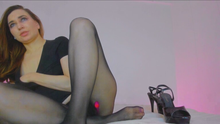 InesFeliz's Streamate show and profile