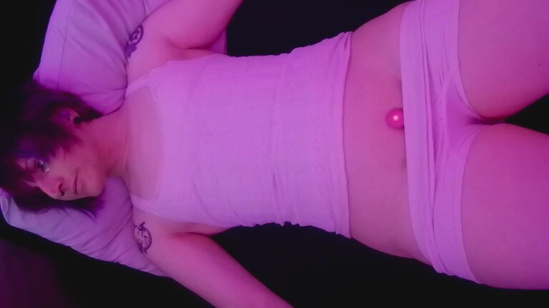 Moonless's Streamate show and profile