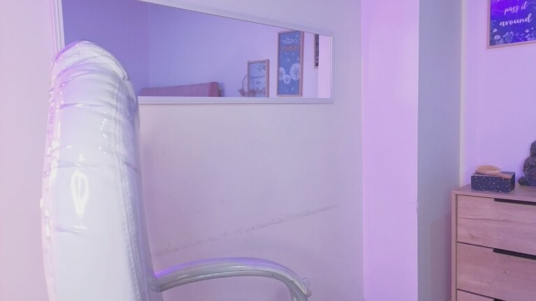 blueehazell18's Streamate show and profile