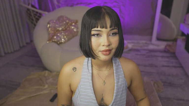 Aleshiadoll's Streamate show and profile
