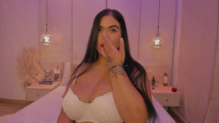 MirandaPagge's Streamate show and profile