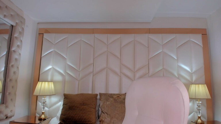 AmaraCollins's Streamate show and profile