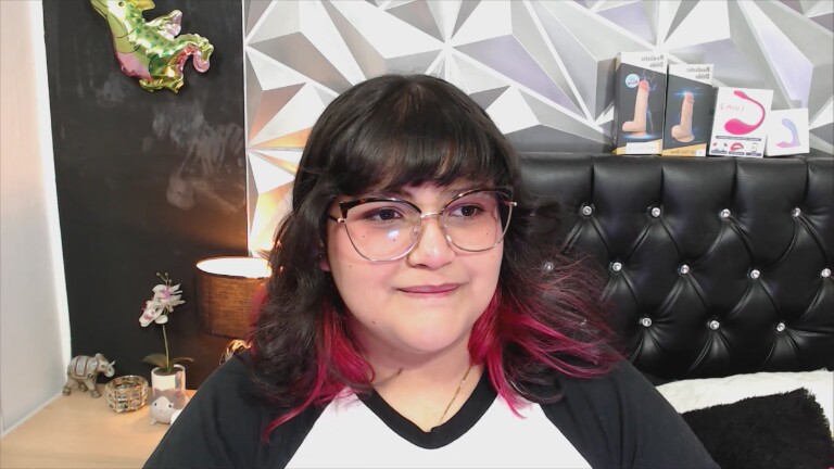 EmmaLush's Streamate show and profile