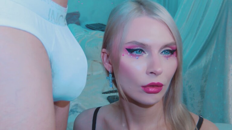 DenLina's Streamate show and profile