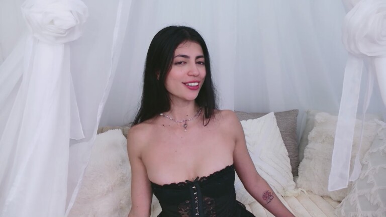 SaraFernandez's Streamate show and profile
