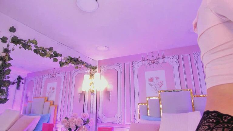 NaraSuarez's Streamate show and profile