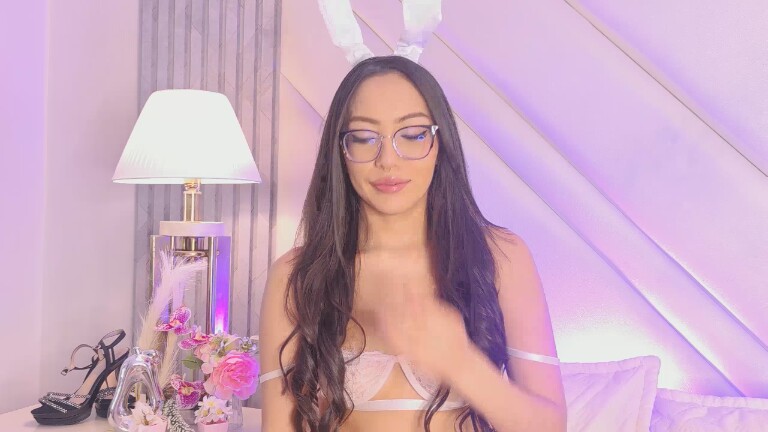 NaomiBendz's Streamate show and profile