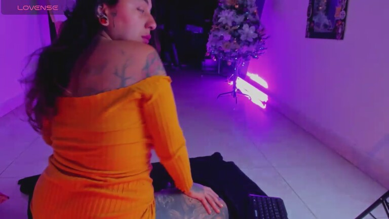 Inkdemon18's Streamate show and profile